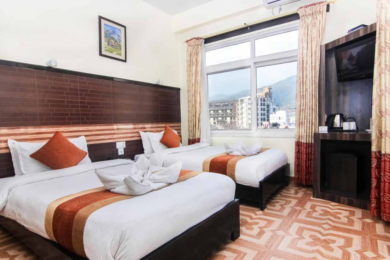 Hotel Point Pokhara Luaran gambar