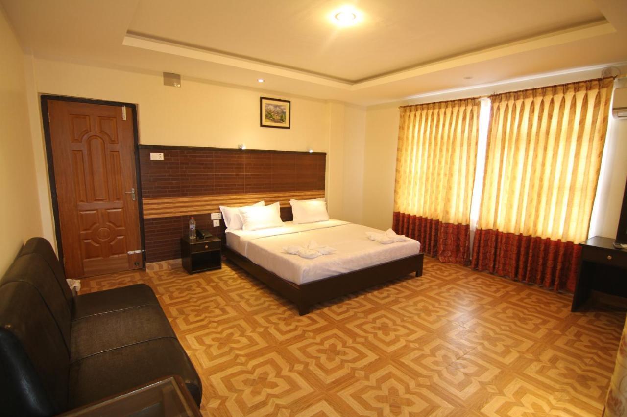 Hotel Point Pokhara Luaran gambar